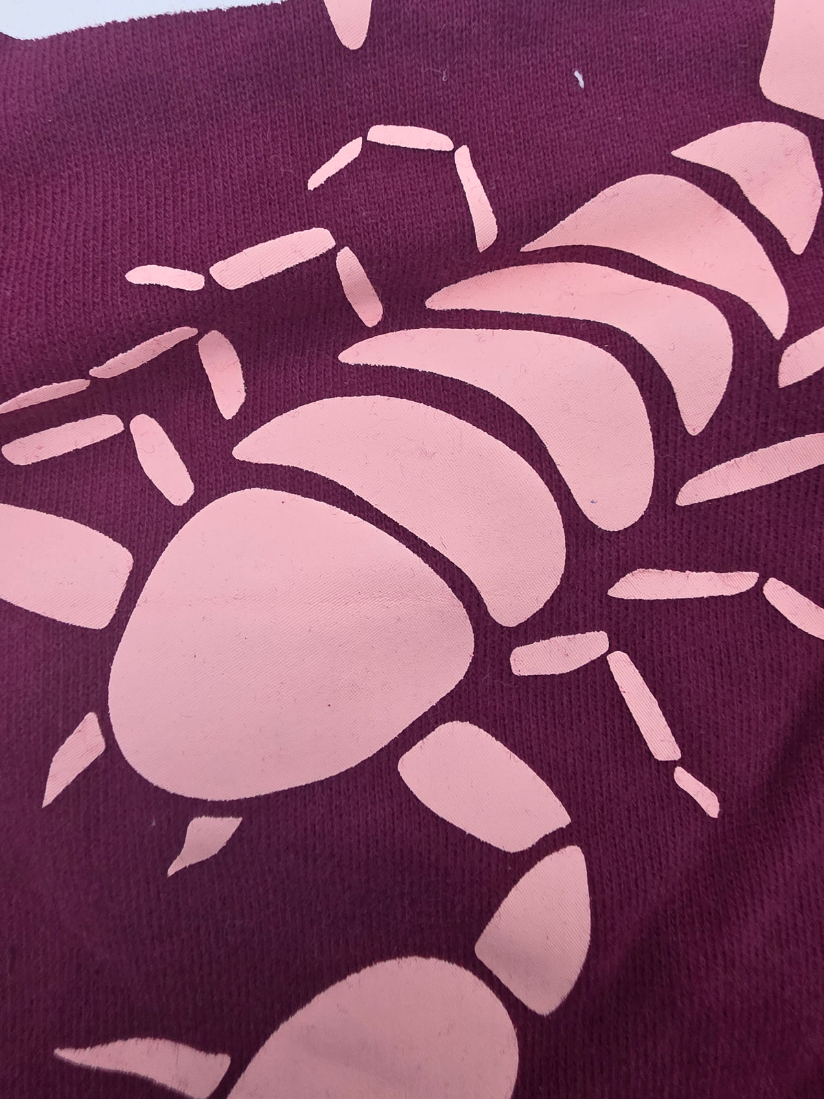 Faulty sting burgundy jumper